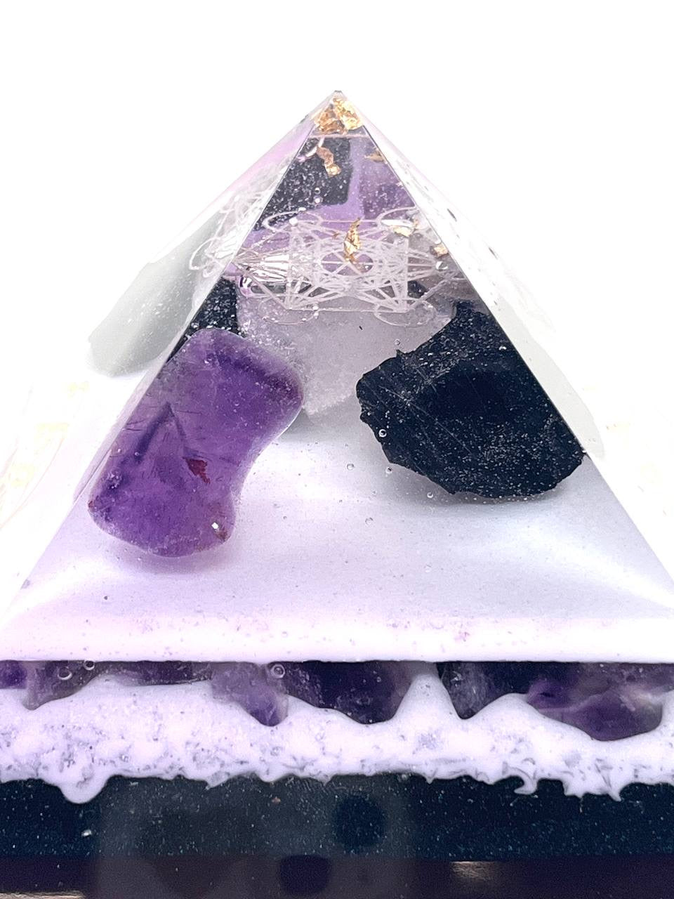 Orgonpyramide „Schutzwanderer“