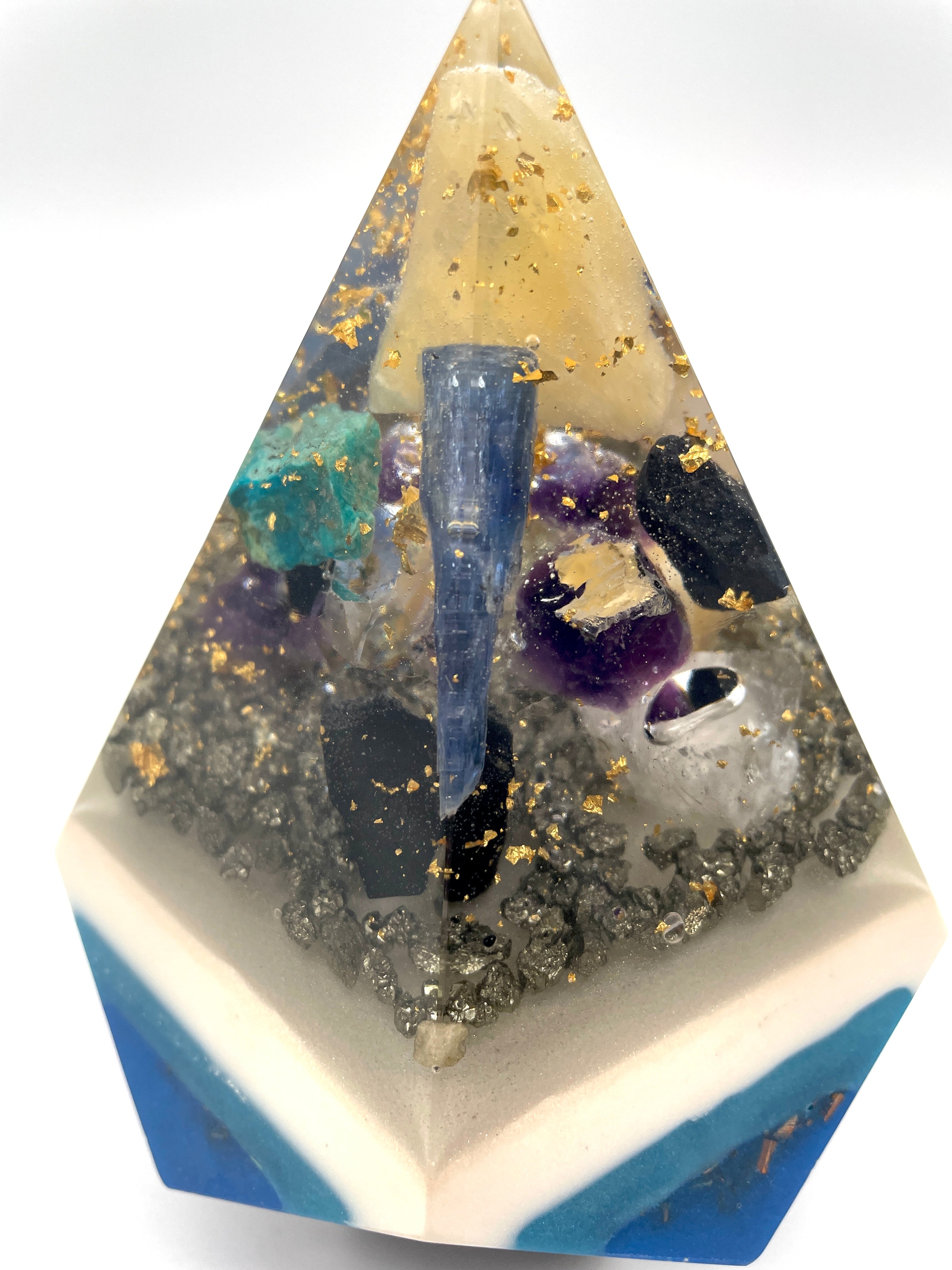 Orgonpyramide -5 Eck- blau
