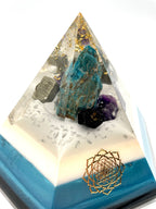 Orgonpyramide -6 Eck- blau