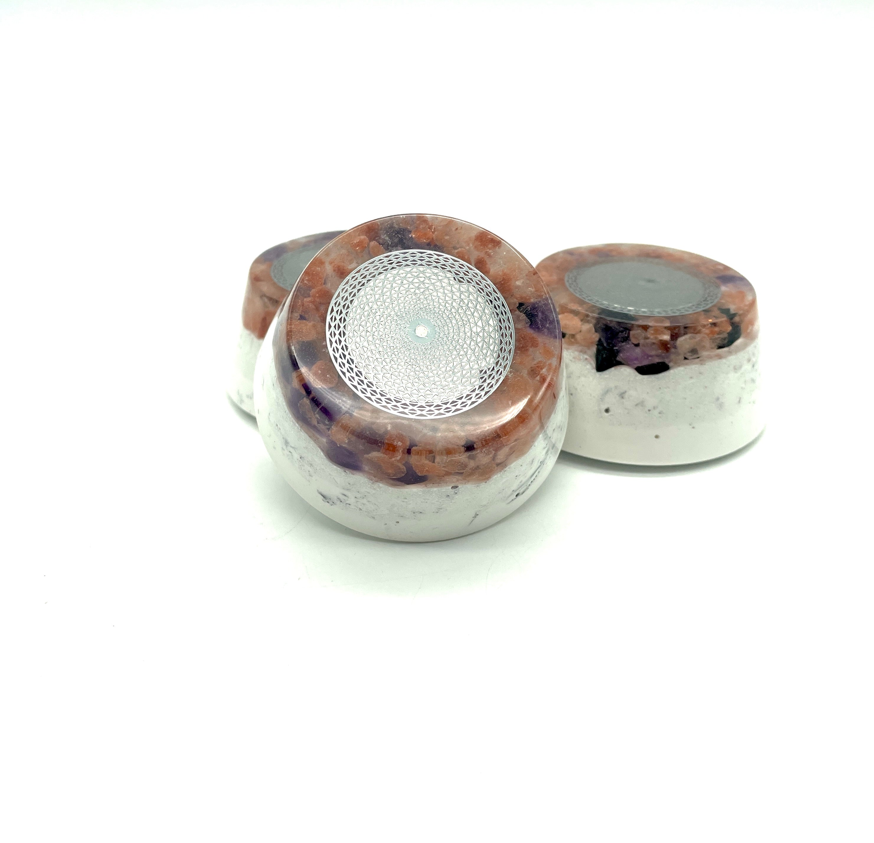Orgonit „Der Salzstreuer“ mit Symbol „Torus in Silber" PLUS MAGNET