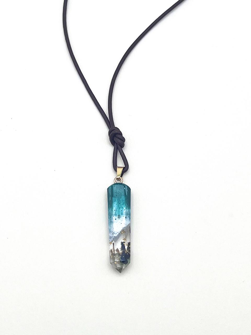 Orgon Anhänger "Obelisk" -Smaragd-