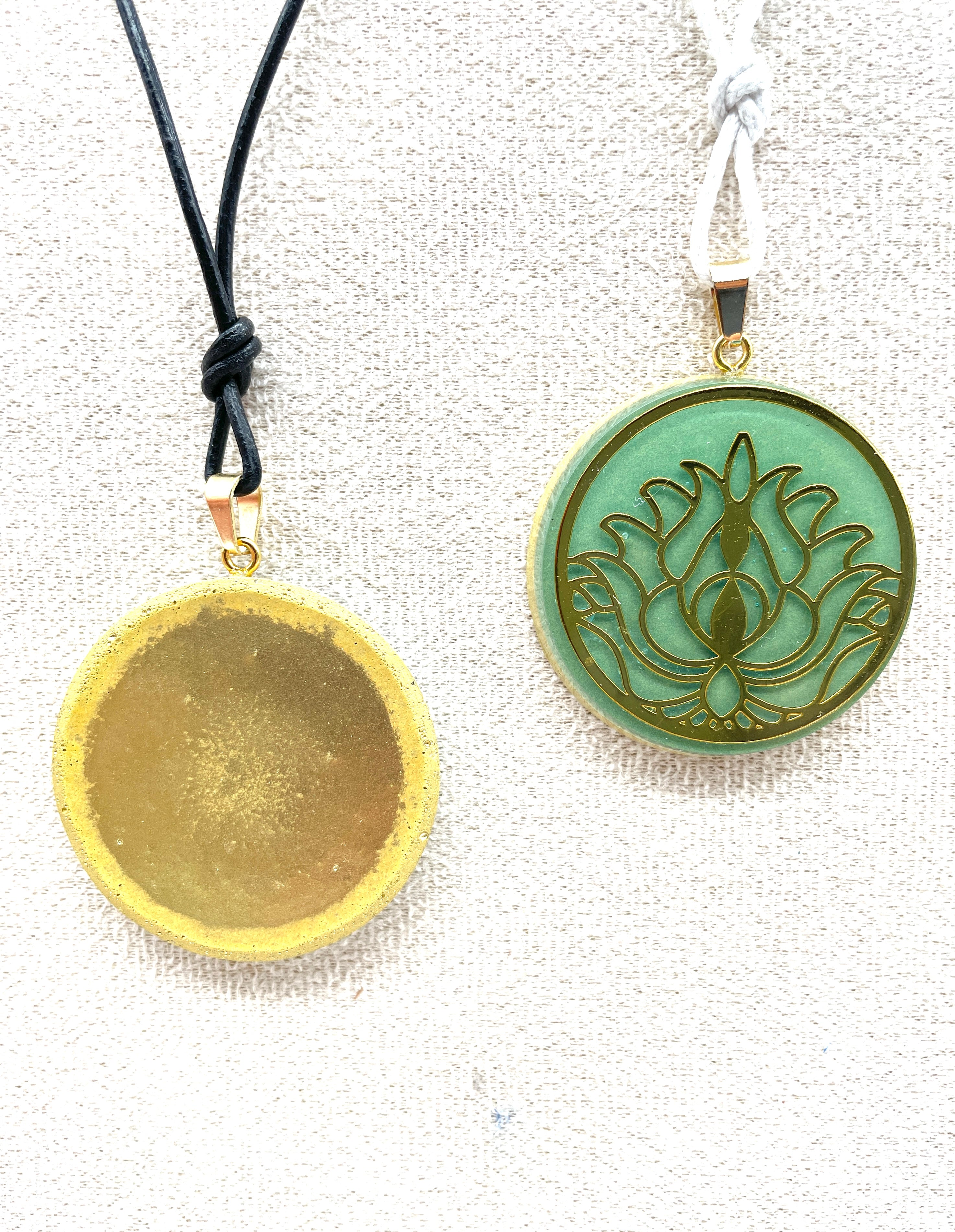 Orgon Amulett mit "Lotusblüte" 4cm