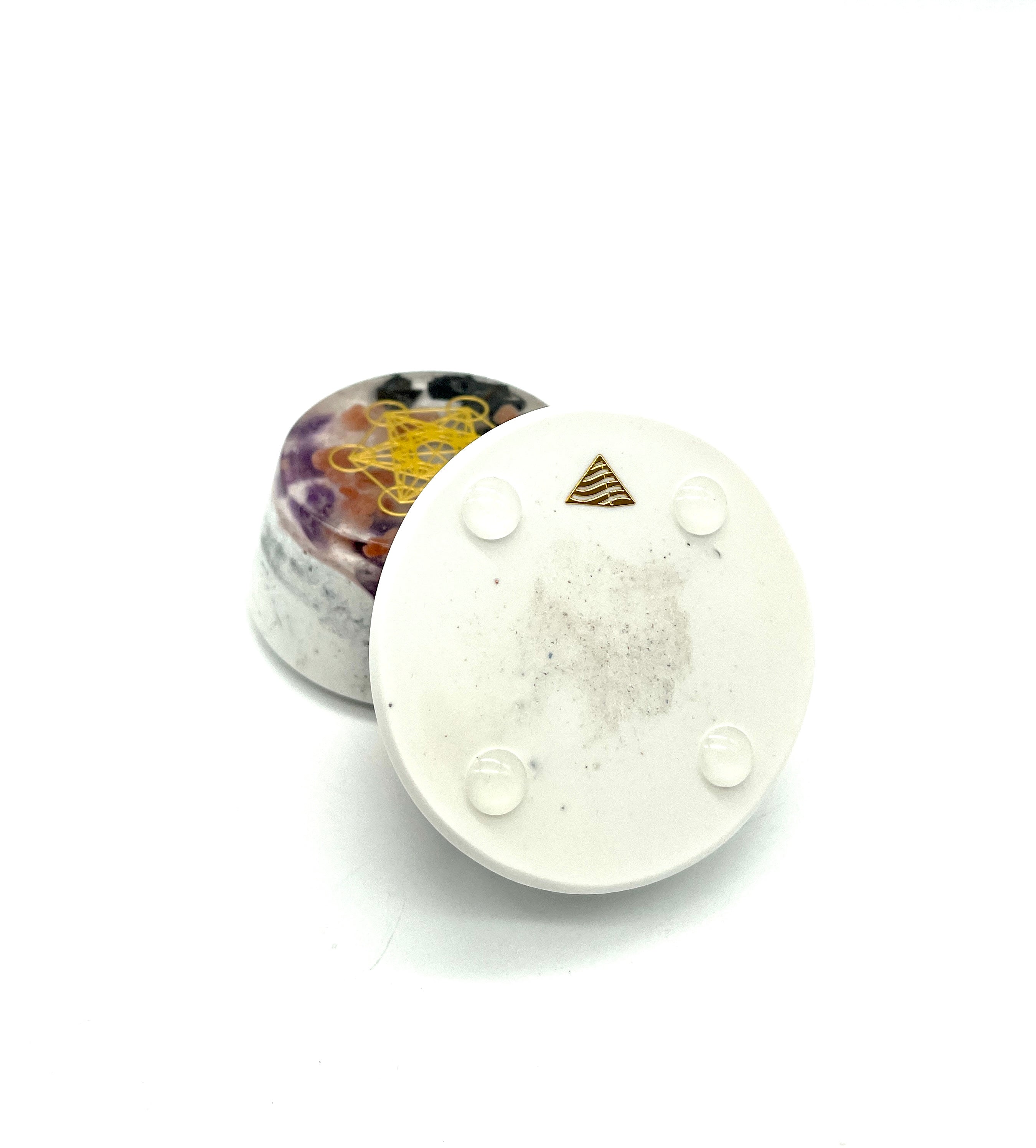 Orgonit „Der Salzstreuer“ mit Symbol „Blume des Lebens“