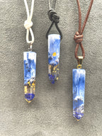 Orgon Anhänger „Obelisk“ - Blau / Weiß - Lapislazuli