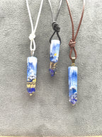 Orgon Anhänger „Obelisk“ - Blau / Weiß - Lapislazuli