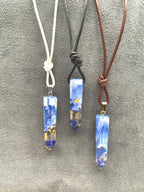 Orgon Anhänger „Obelisk“ - Blau / Weiß - Lapislazuli