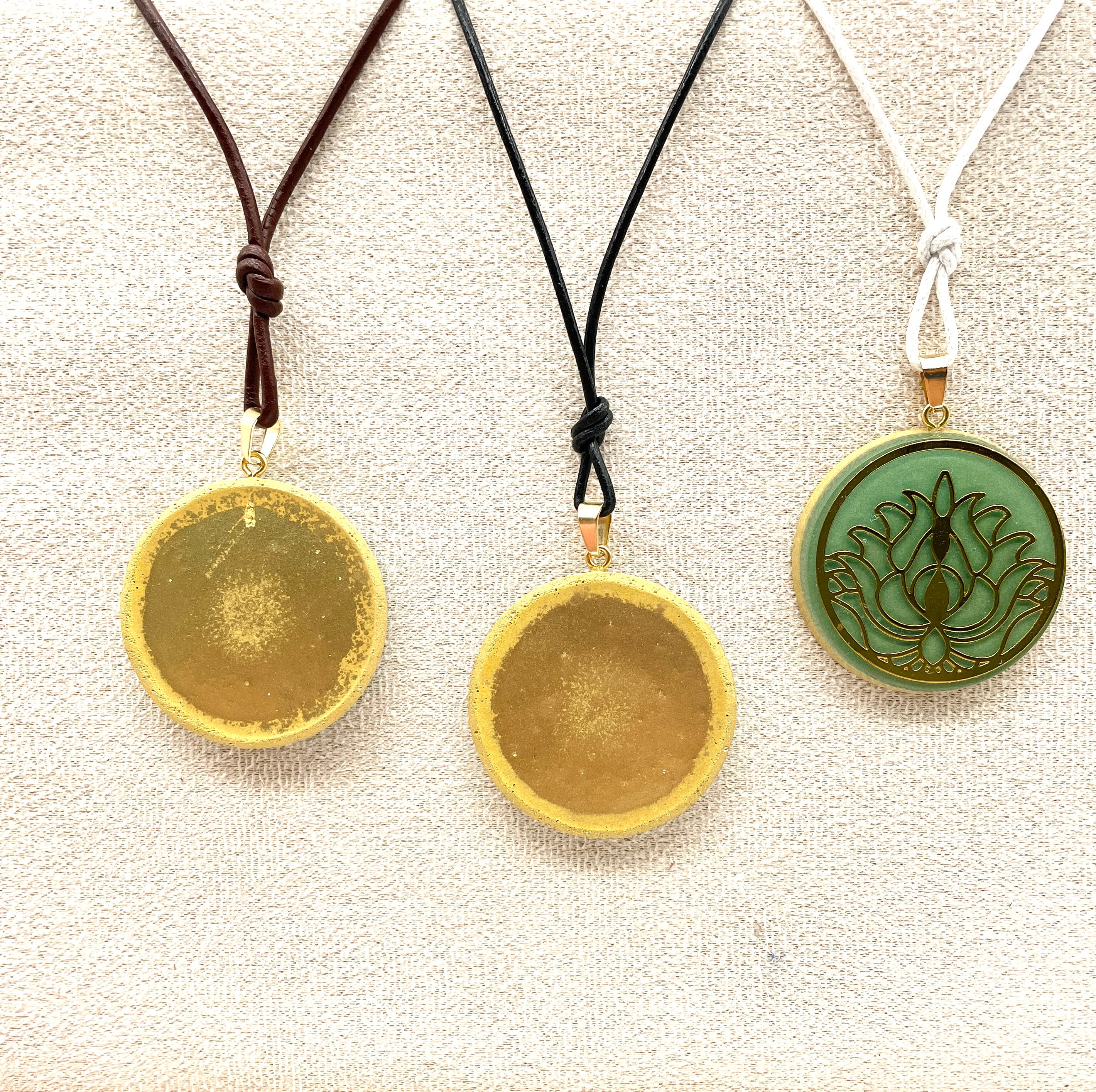 Orgon Amulett mit "Lotusblüte" 4cm