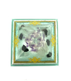 Orgonitpyramide mit Smaragd und Amethyst