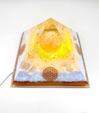 Orgon Pyramide mit Honig Calcit Kugel - ein ganz besonderes EINZELSTÜCK-