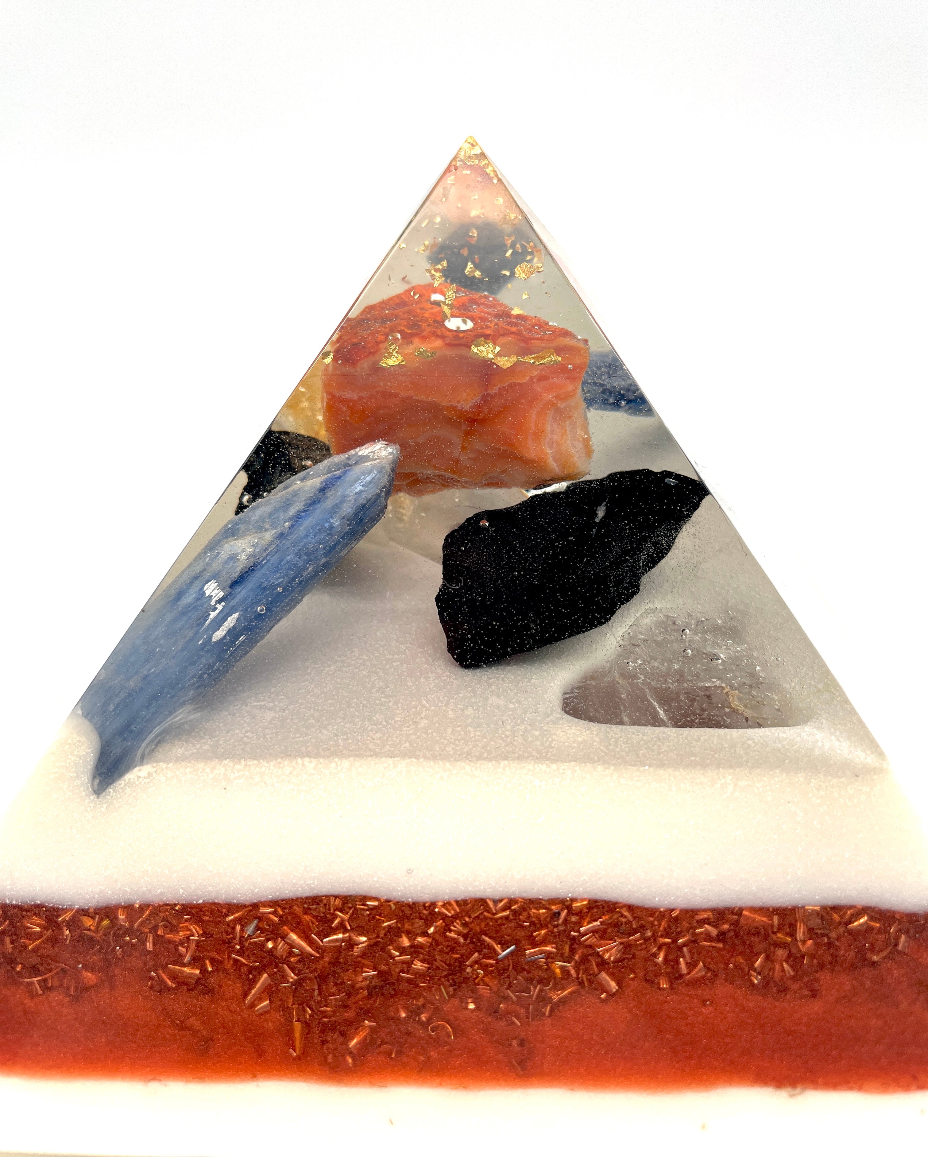 Orgonpyramide mit Karneol