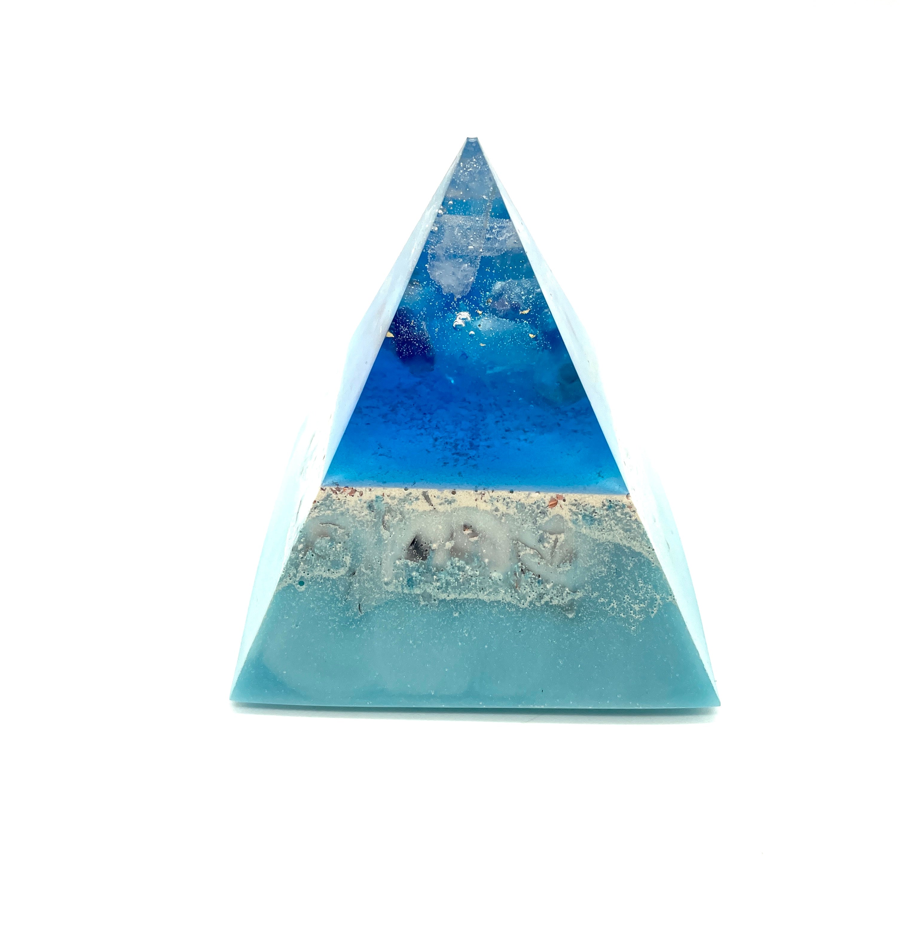 Orgonpyramide "Schwarzwaldspitze" -Hellblau / Karibikblau-