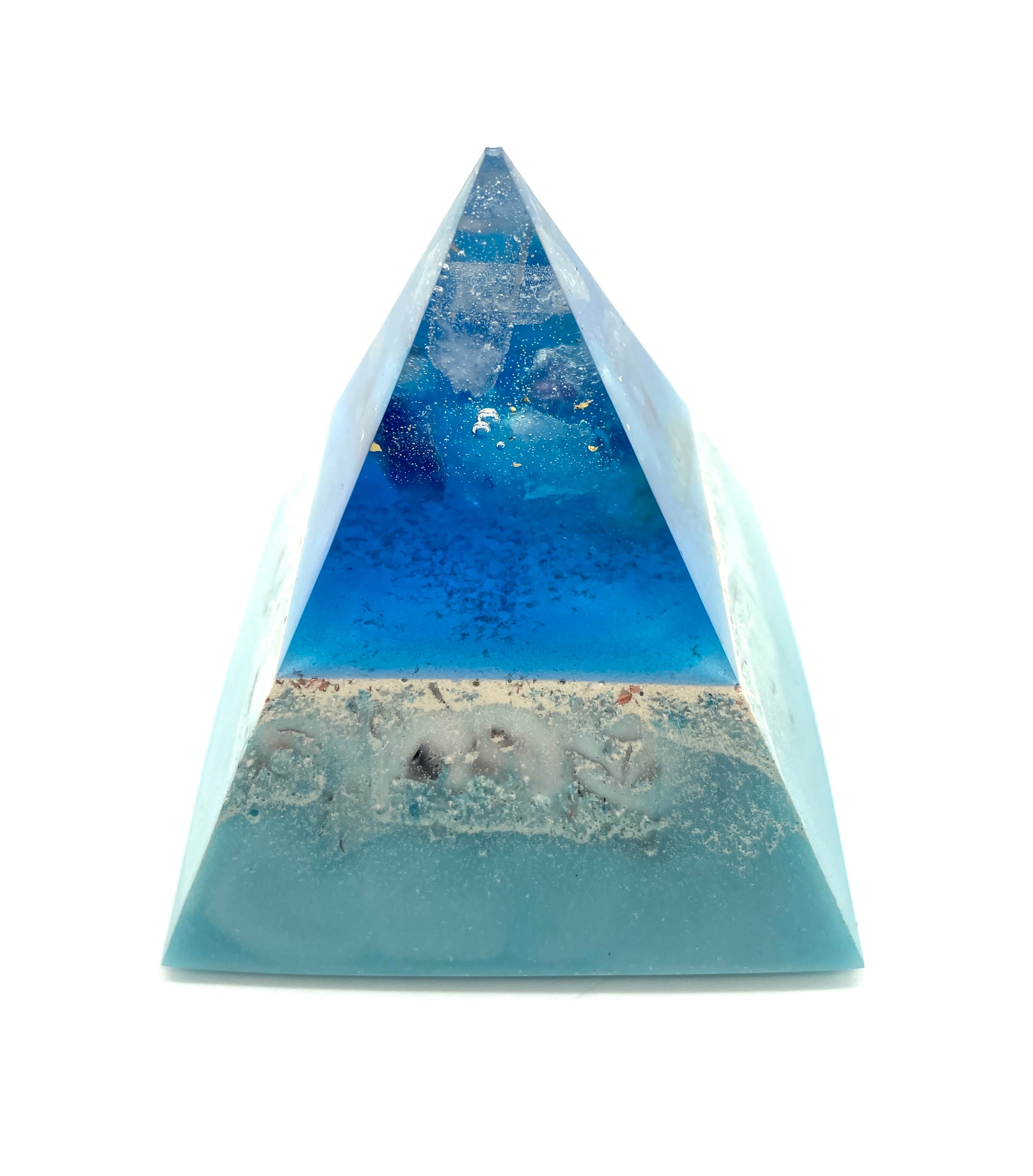 Orgonpyramide "Schwarzwaldspitze" -Hellblau / Karibikblau-