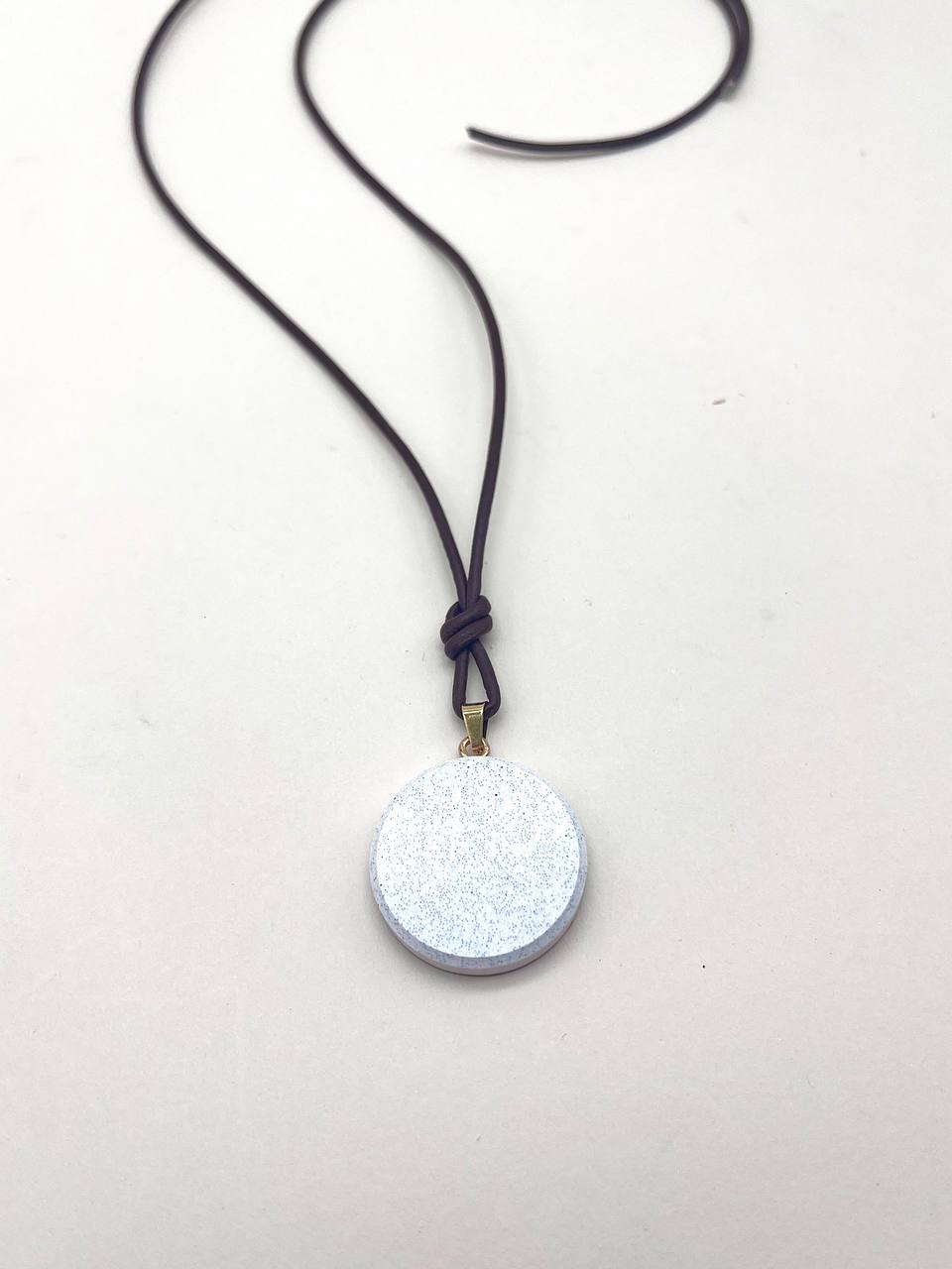 Salz Bergkristall Amulett mit "Baum des Lebens"